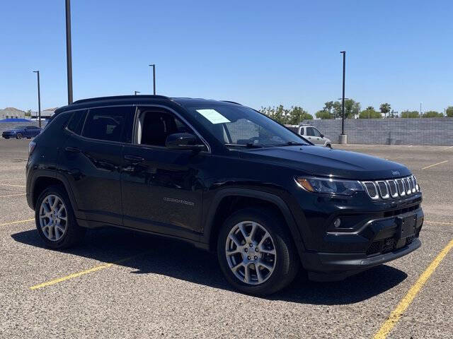 2022 Jeep Compass Latitude Lux