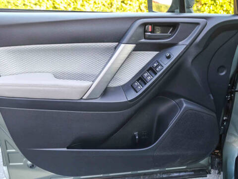 2017 Subaru Forester 2.5i