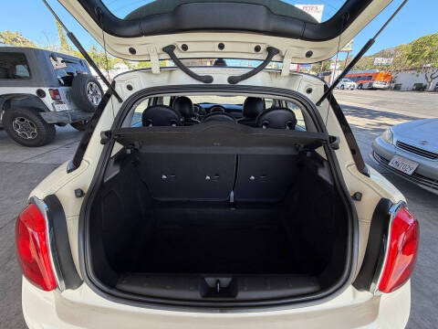 2018 MINI Hardtop 4 Door Cooper