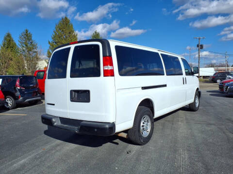 2022 Chevrolet Express LS 3500