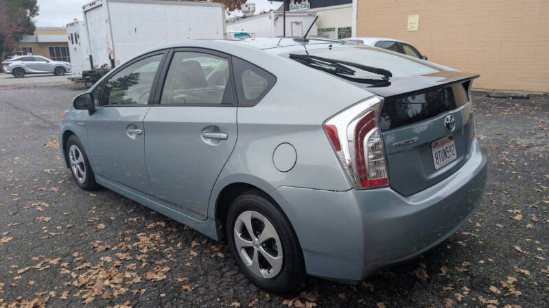 2014 Toyota Prius Three