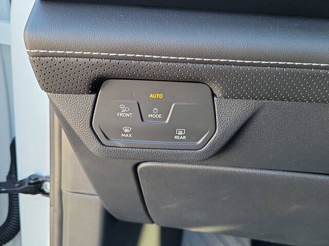 2025 Volkswagen Atlas Cross Sport SE