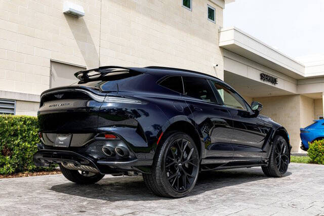 2025 Aston Martin DBX 707