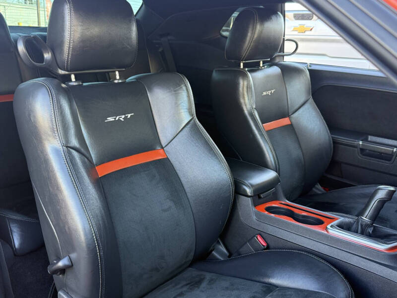 2009 Dodge Challenger SRT8