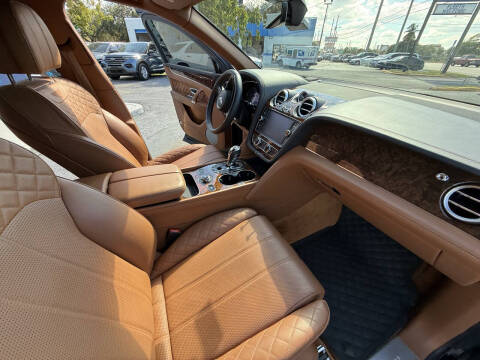 2020 Bentley Bentayga Hybrid