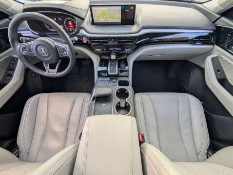 2023 Acura MDX w/Tech