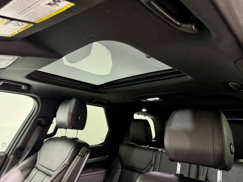 2020 Land Rover Discovery Landmark Edition