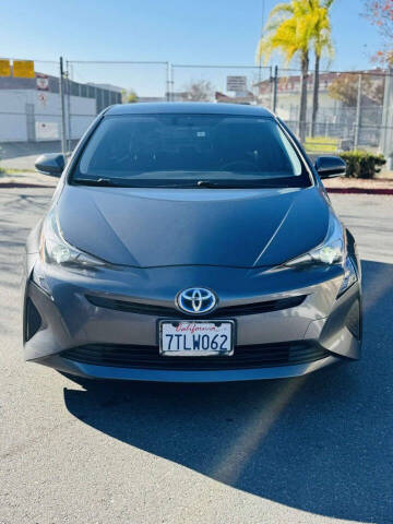 2016 Toyota Prius Three