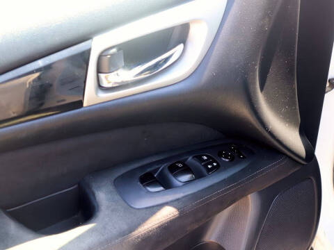 2016 Nissan Pathfinder S