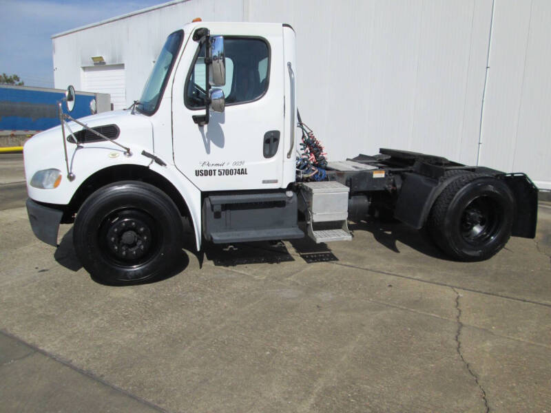 2007 Freightliner Business class M2