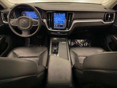 2024 Volvo S60 B5 Core Dark Theme