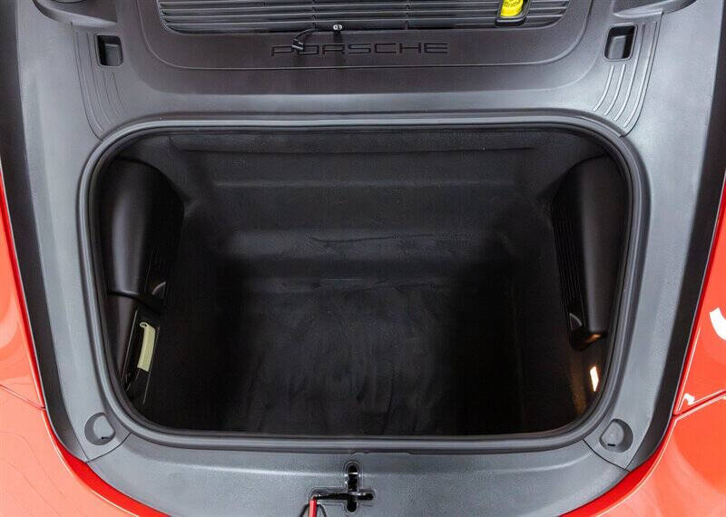 2015 Porsche 911 Carrera