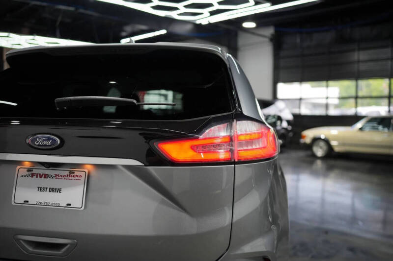2020 Ford Edge Titanium