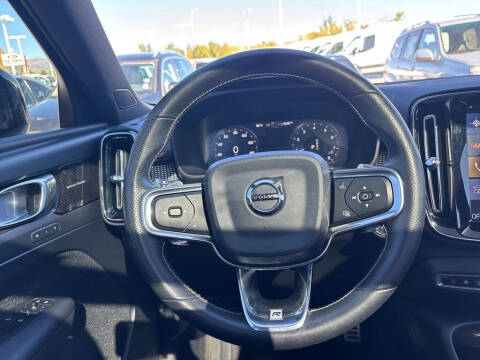 2019 Volvo XC40 T5 R-Design