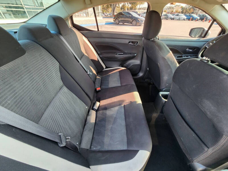 2021 Nissan Versa SV