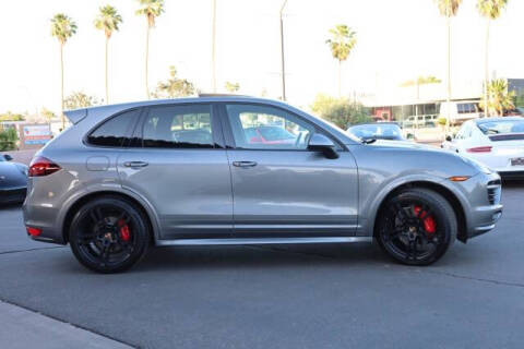 2014 Porsche Cayenne GTS