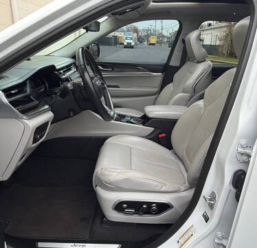 2022 Jeep Grand Cherokee L Overland