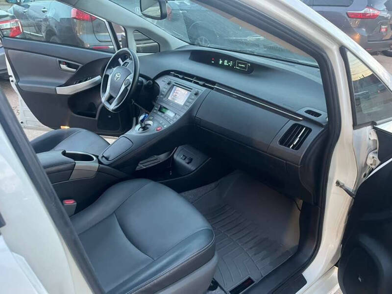 2014 Toyota Prius Four