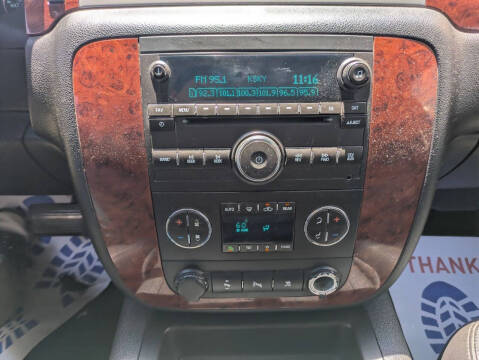 2011 Chevrolet Suburban LT