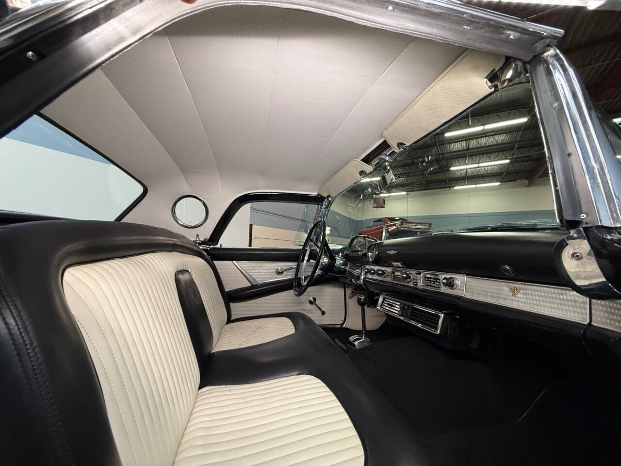 1956 Ford Thunderbird 26