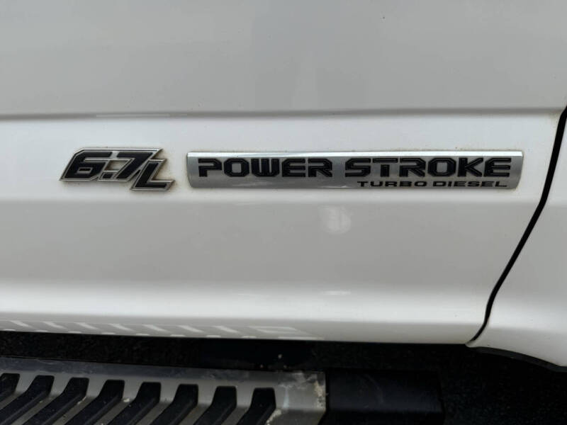 2017 Ford F-350 Super Duty Lariat