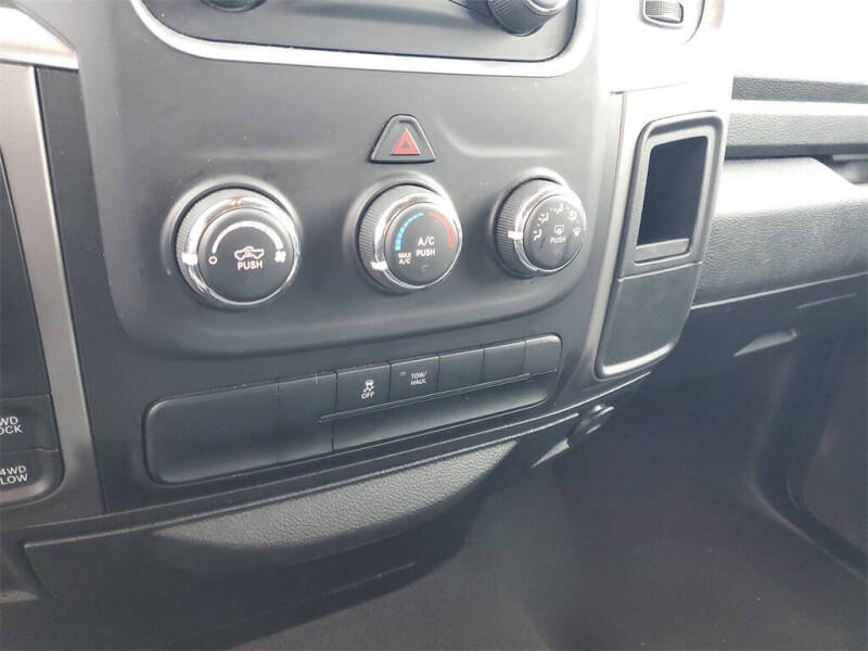 2024 RAM 1500 Classic SLT