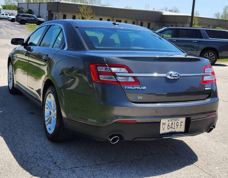 2017 Ford Taurus SEL