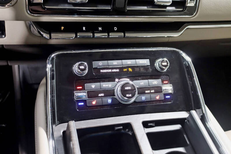 2022 Lincoln Navigator L Reserve