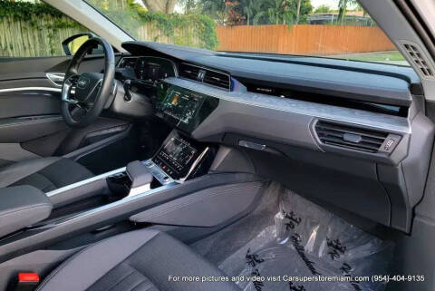 2021 Audi e-tron quattro Premium Plus