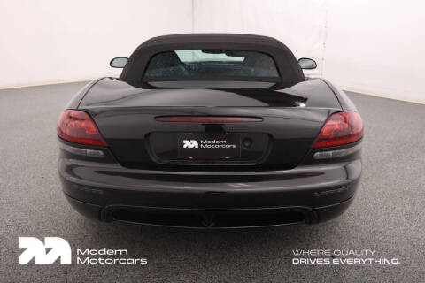 2004 Dodge Viper SRT-10