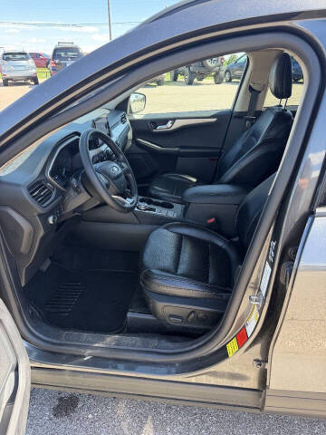 2020 Ford Escape SEL