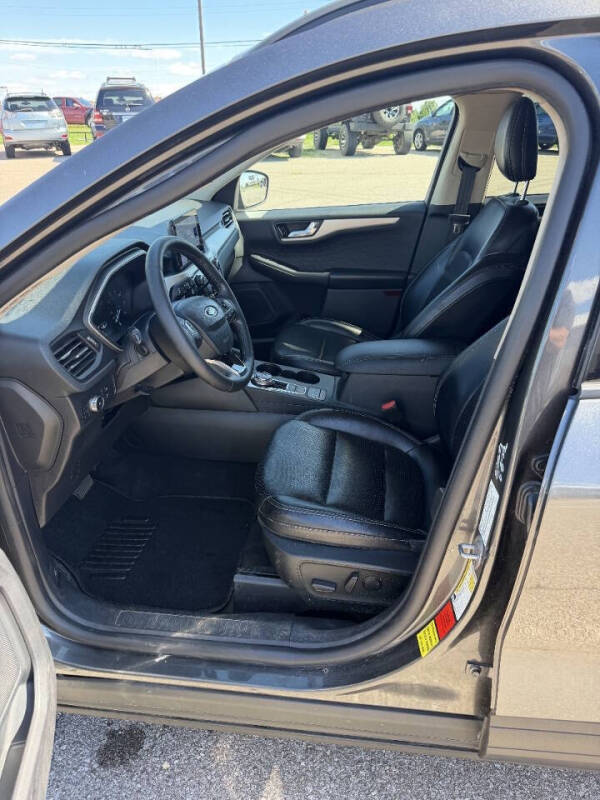2020 Ford Escape SEL