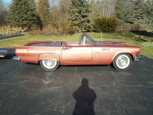 1957 Ford Thunderbird