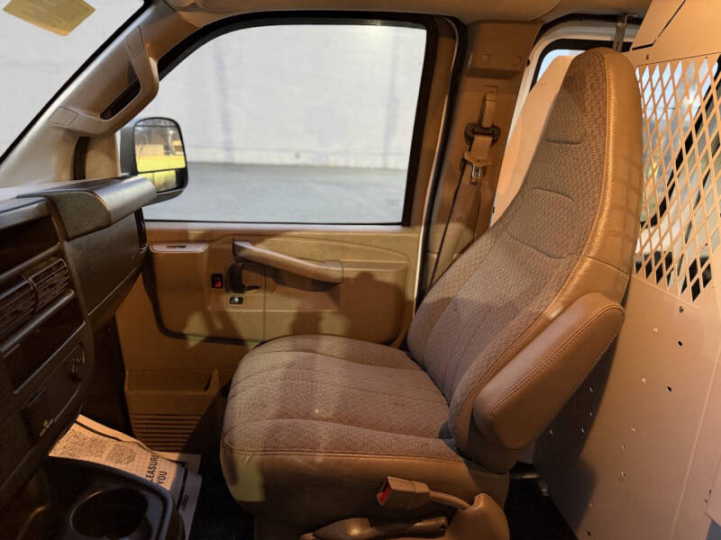 2016 Chevrolet Express 2500