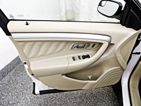 2016 Ford Taurus SEL