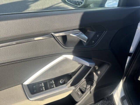 2025 Audi Q3 quattro S line Premium 45 TFSI