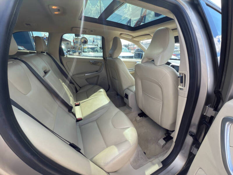 2016 Volvo XC60 T5 Drive-E Premier