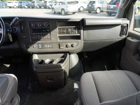 2017 Chevrolet Express LS 2500