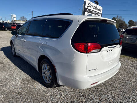 2020 Chrysler Voyager LXi