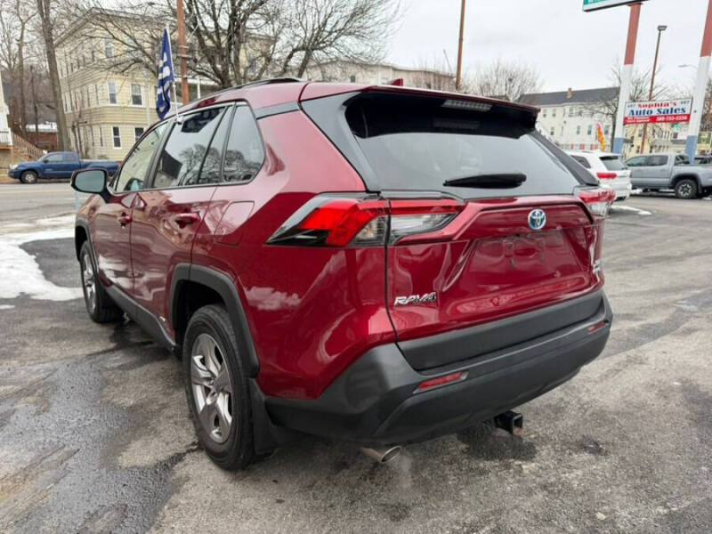 2023 Toyota RAV4 Hybrid XLE