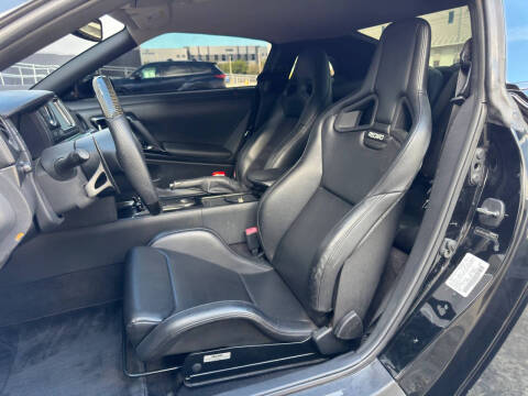 2012 Nissan GT-R Premium