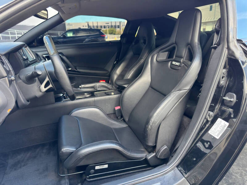 2012 Nissan GT-R Premium