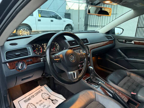 2012 Volkswagen Passat V6 SEL Premium