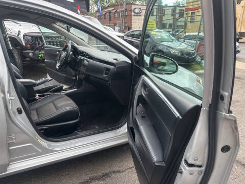 2015 Toyota Corolla S Plus