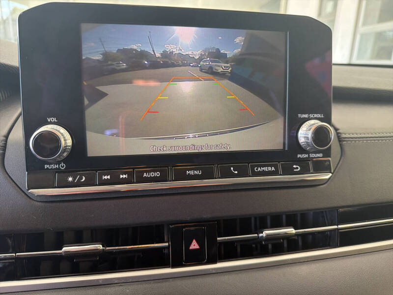 2024 Mitsubishi Outlander ES