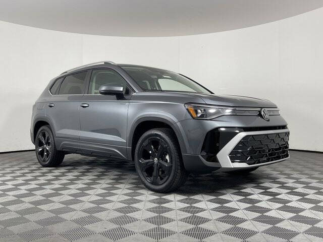 2025 Volkswagen Taos SEL 4Motion