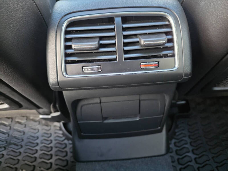 2015 Audi Q5 2.0T quattro Premium Plus