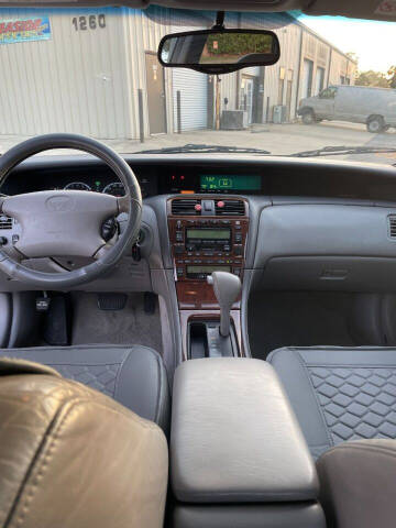 2000 Toyota Avalon XLS