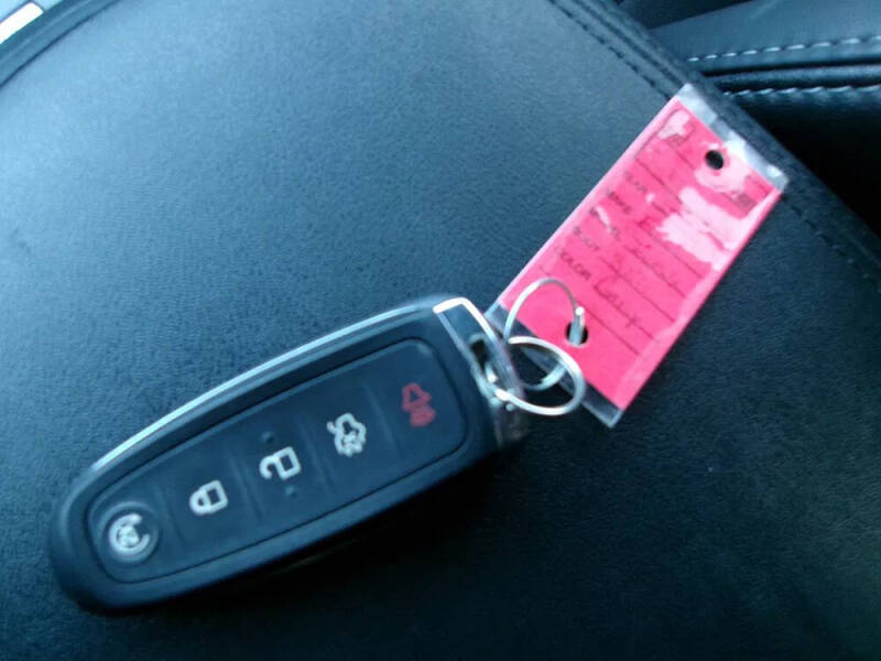 2018 Ford Taurus SEL