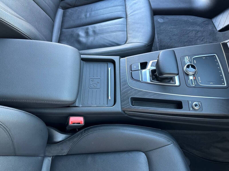 2020 Audi Q5 quattro Premium Plus 45 TFSI